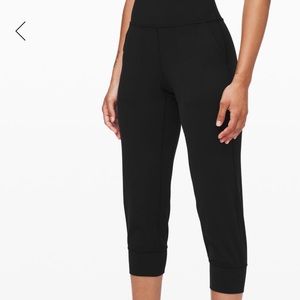 Lululemon Align Joggers '23 crop